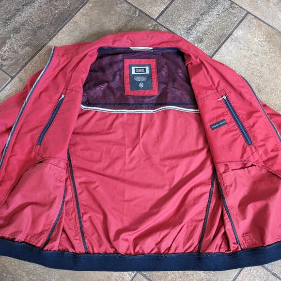 Bugatti Mens Sporty Windbreaker Jacket Size 40R( M-L) Red with Blue Trim - Picture 10 of 16